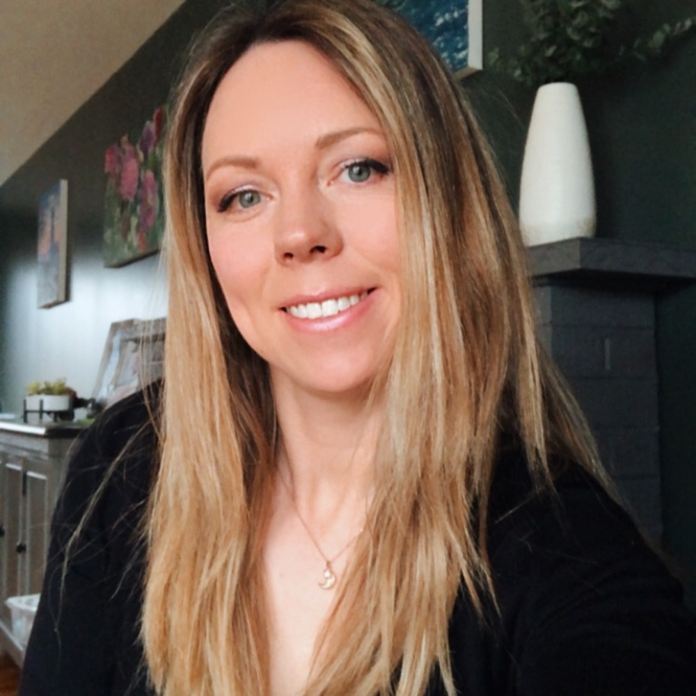 Meet your Posher, Cassandra